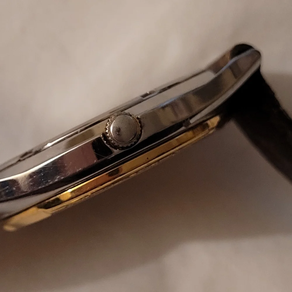 Seiko two tone watch - Picture 7 of 11